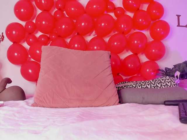 Lia-johnsonn's BongaCams show and profile