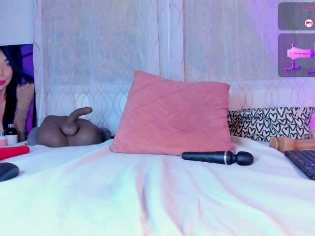 Lia-johnsonn's BongaCams show and profile