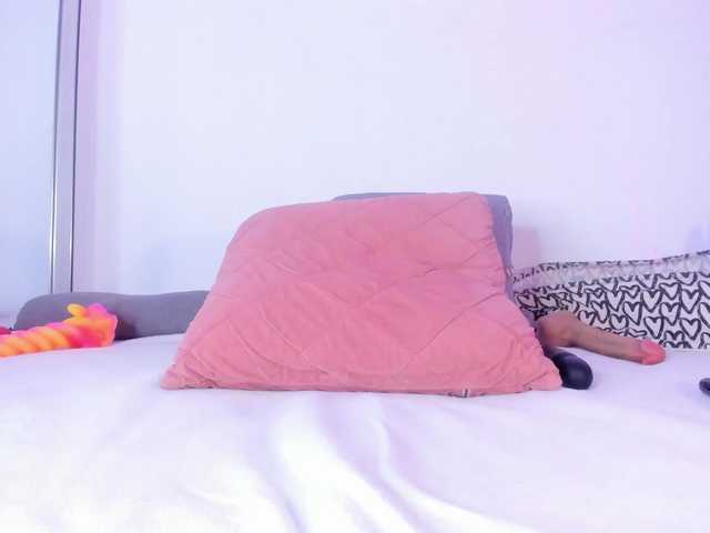 Lia-johnsonn's BongaCams show and profile