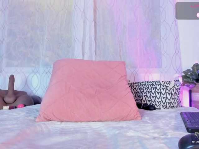 Lia-johnsonn's BongaCams show and profile