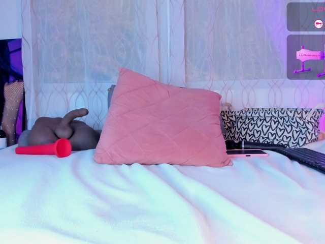 Lia-johnsonn's BongaCams show and profile