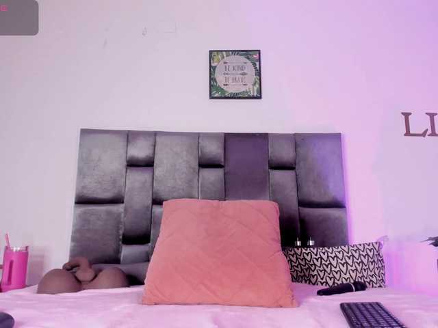 Lia-johnsonn's BongaCams show and profile