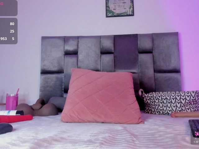 Lia-johnsonn live cam profile