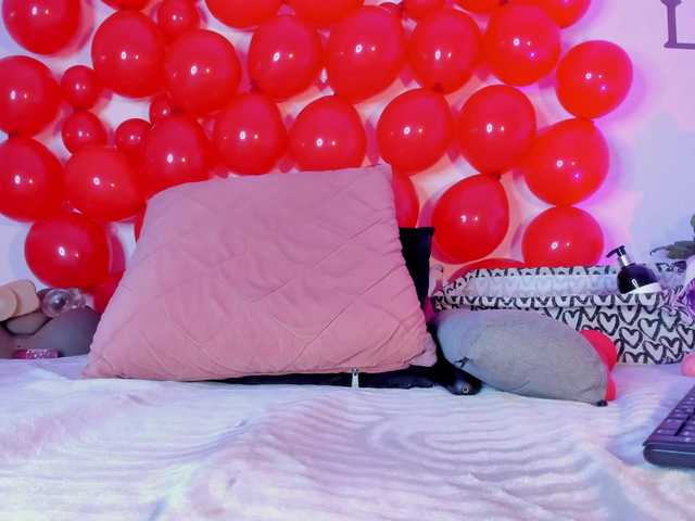 Lia-johnsonn's BongaCams show and profile