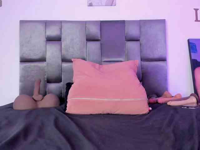 Lia-johnsonn webcam