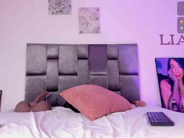 Lia-johnsonn webcam