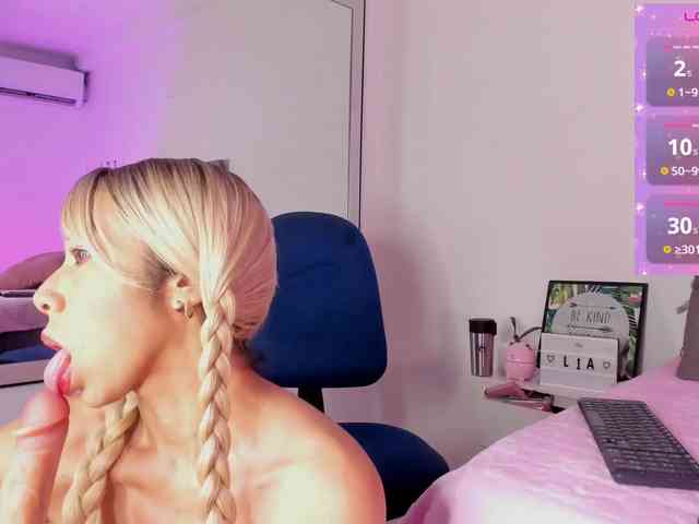 Lia-johnsonn webcam