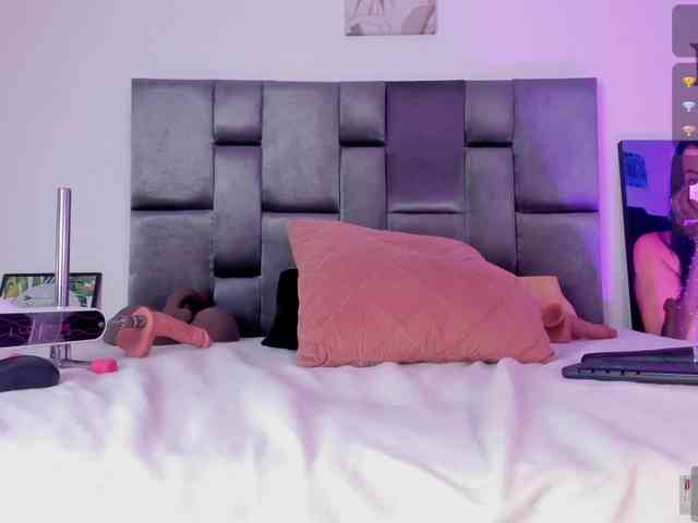 Lia-johnsonn webcam