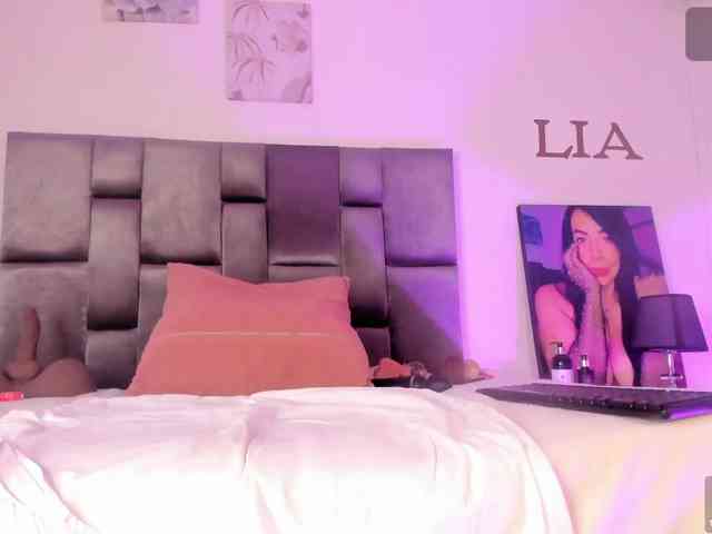 Lia-johnsonn webcam