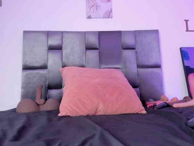 Lia-johnsonn webcam