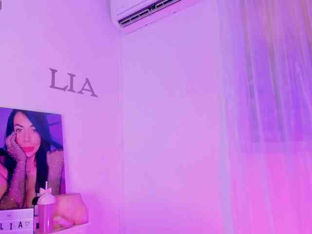 Lia-johnsonn webcam