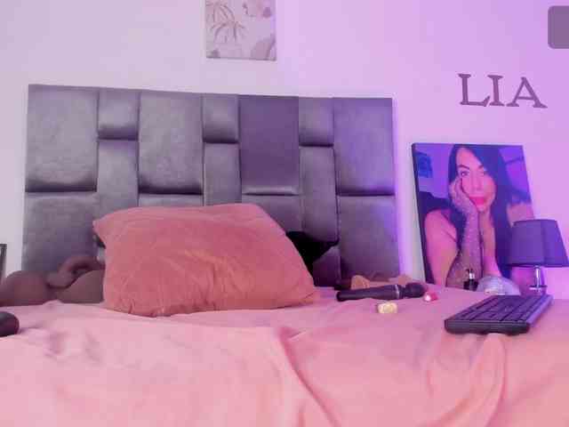 Lia-johnsonn webcam