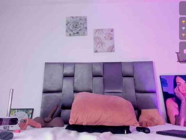 Lia-johnsonn webcam