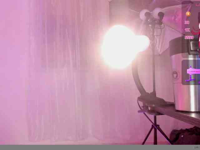 Lia-johnsonn webcam