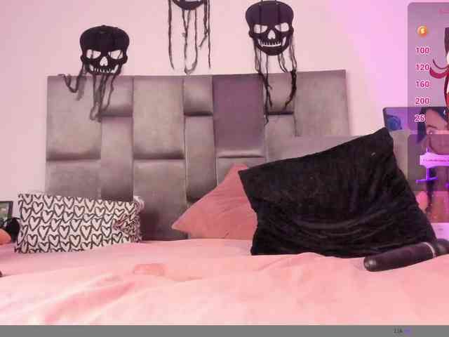 Lia-johnsonn webcam