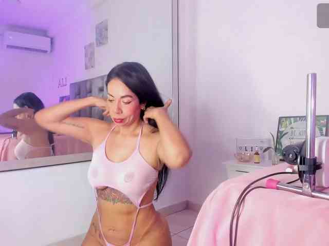 Lia-johnsonn webcam