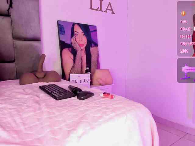 Lia-johnsonn webcam
