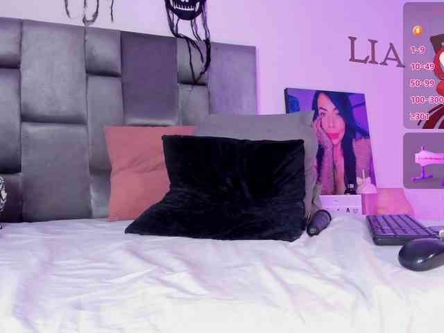 Lia-johnsonn webcam