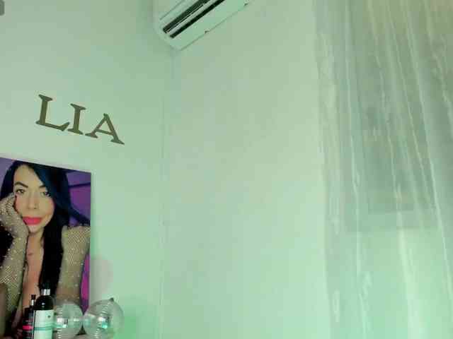 Lia-johnsonn webcam