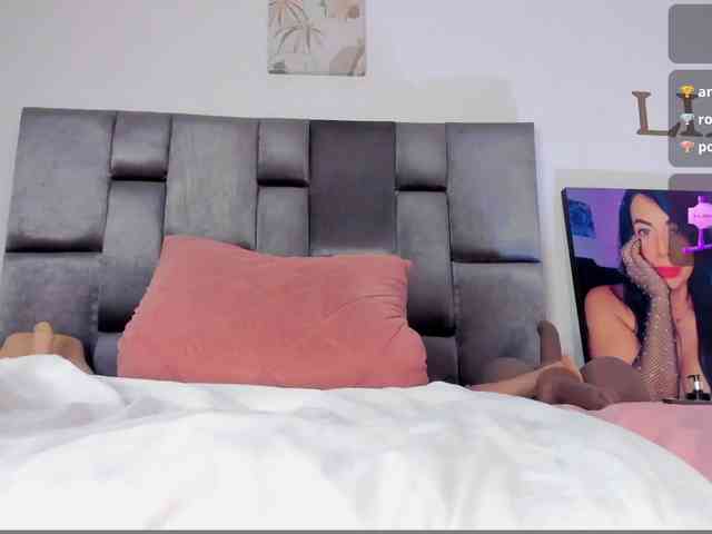 Lia-johnsonn webcam