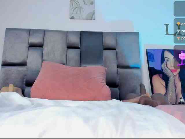Lia-johnsonn webcam