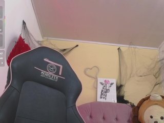 Chiara-tay Porn Show