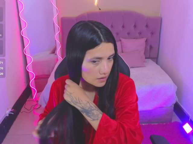 Chiara-tay webcam bongacams model stream image