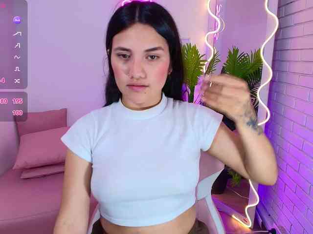 Chiara-tay webcam
