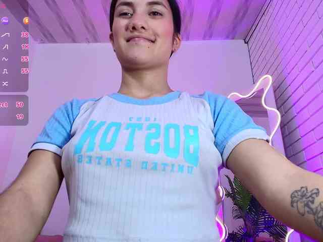 Chiara-tay webcam