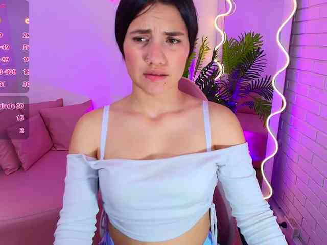 Chiara-tay webcam