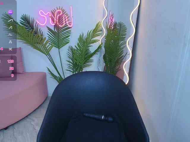 Chiara-tay webcam
