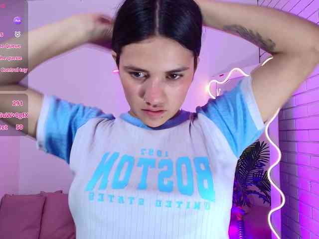 Chiara-tay webcam