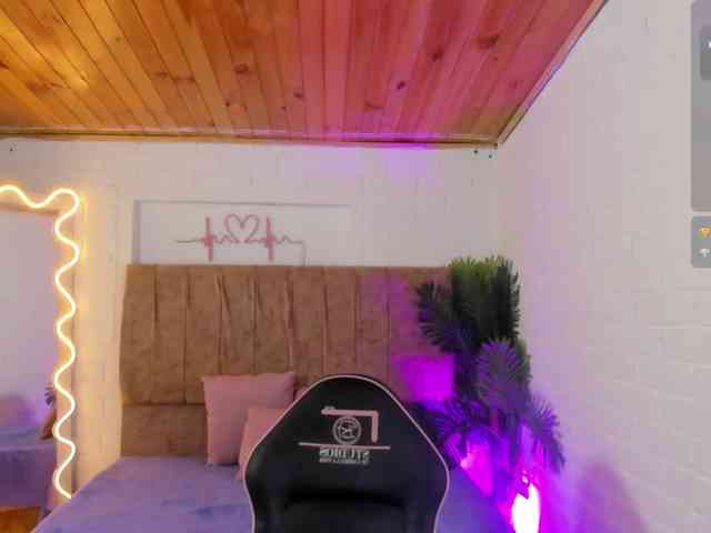 Chiara-tay webcam