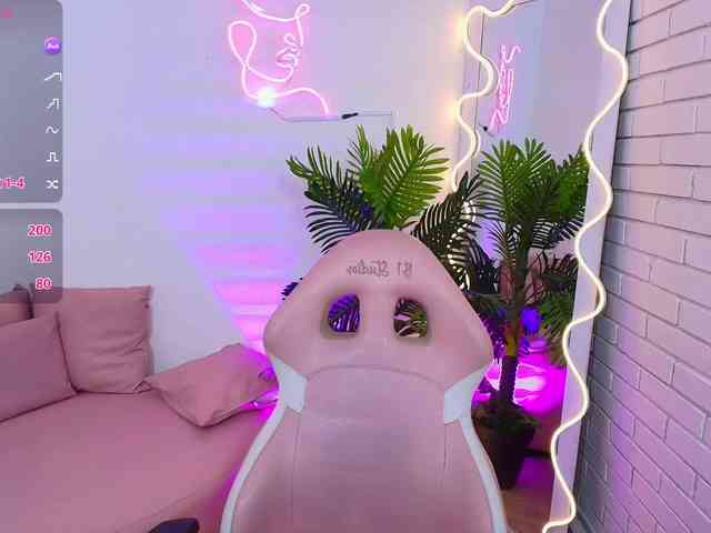 Chiara-tay webcam