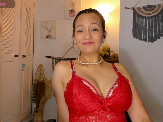 anaruiz's BongaCams show and profile