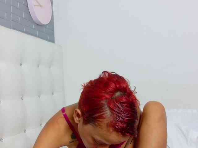 Laura_cocksucker webcam