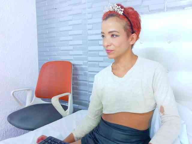 Laura_cocksucker webcam