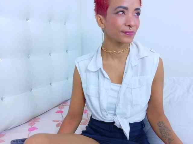 Laura_cocksucker webcam