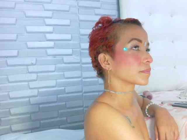 Laura_cocksucker webcam