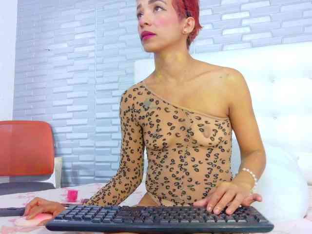 Laura_cocksucker webcam