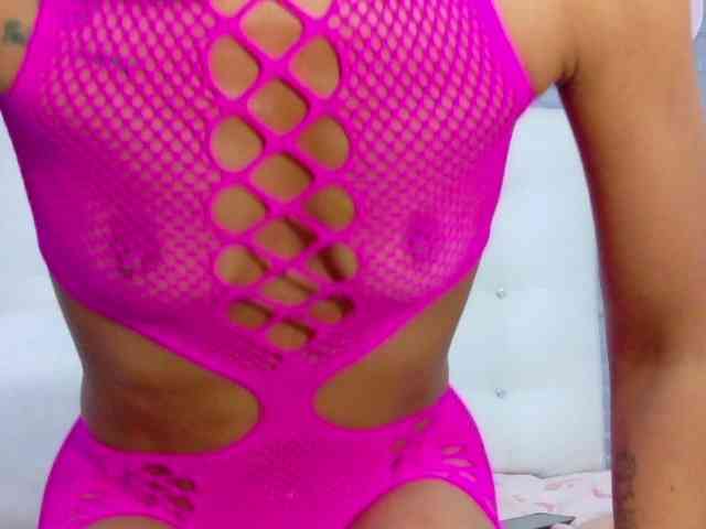 Laura_cocksucker webcam