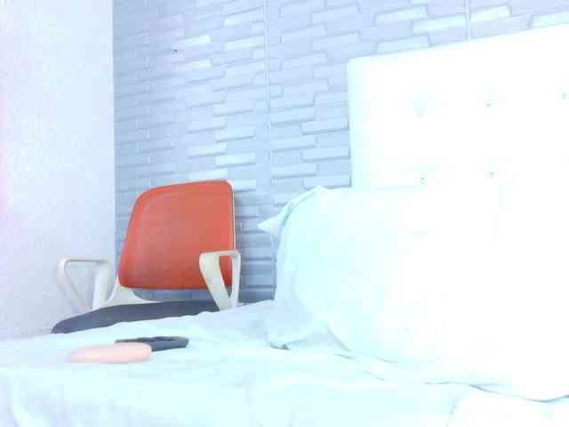 Laura_cocksucker webcam