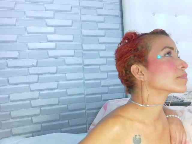 Laura_cocksucker webcam