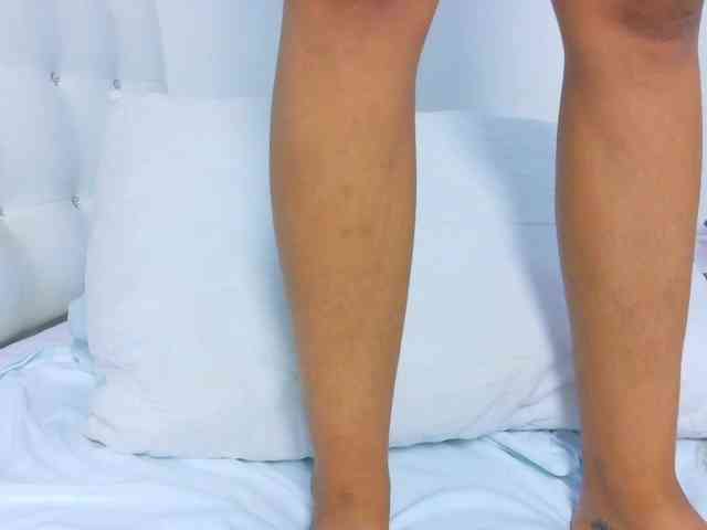Laura_cocksucker webcam