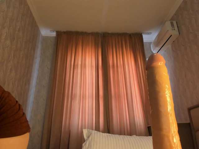 Explore naked model Hayneiko Hayneiko from BongaCams