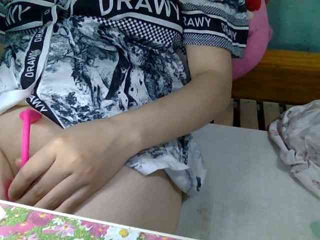Bong-999 webcam