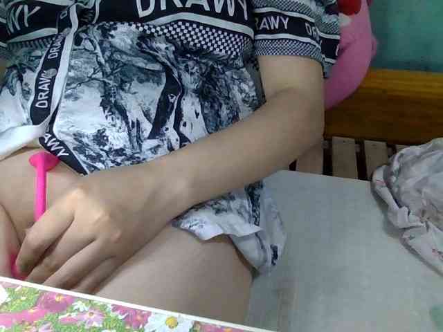 Bong-999 webcam