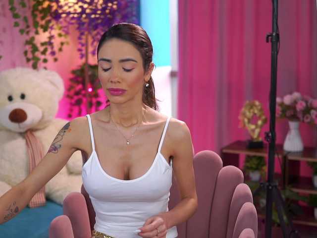 TheAyana's BongaCams show and profile