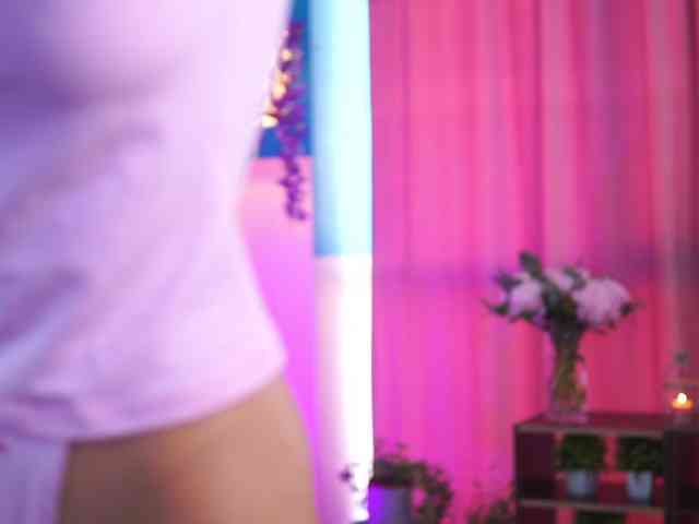free adult webcam TheAyana