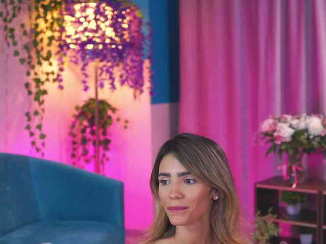 TheAyana's webcam live show